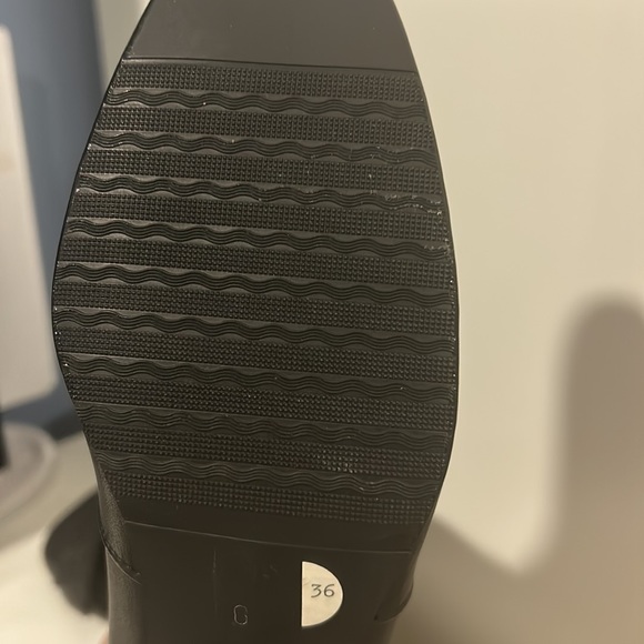 Authentic Colombian Leather Tall Knee-High Black Boots. JES Collection. Size 6 - Picture 4 of 4